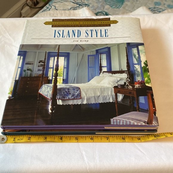 Island Style & Italian Country Set Coffee Table Books - Picture 13 of 14